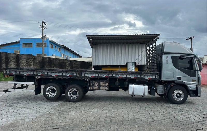IVECO TECTOR 240E28 ANO 2014 CARROCERIA 8,50