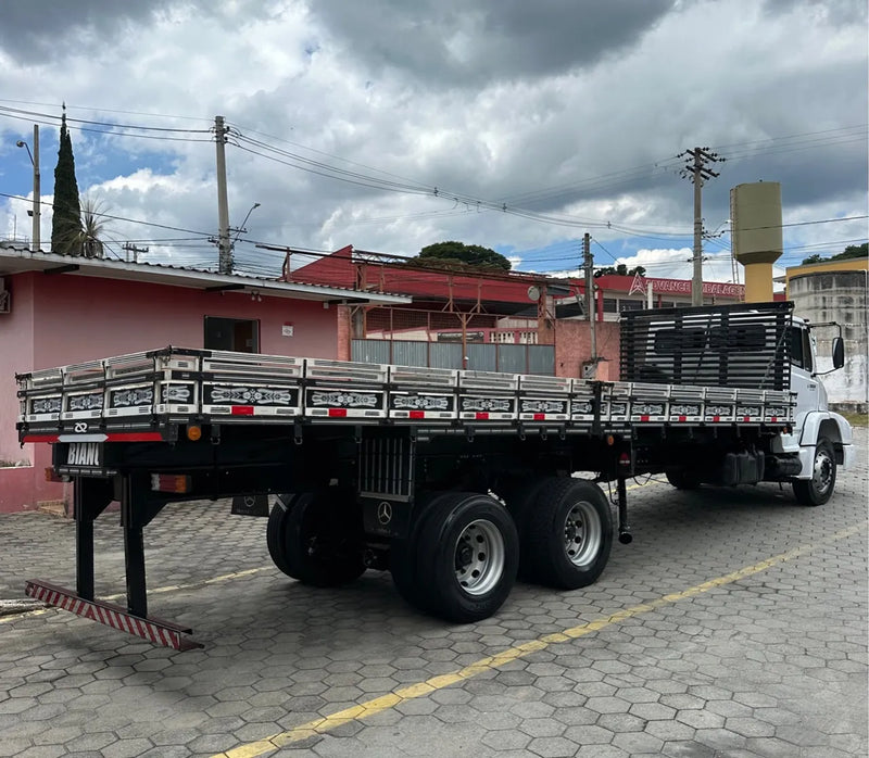 Mercedes-Benz L 1620 ANO 2009 CARROCERIA 8,50